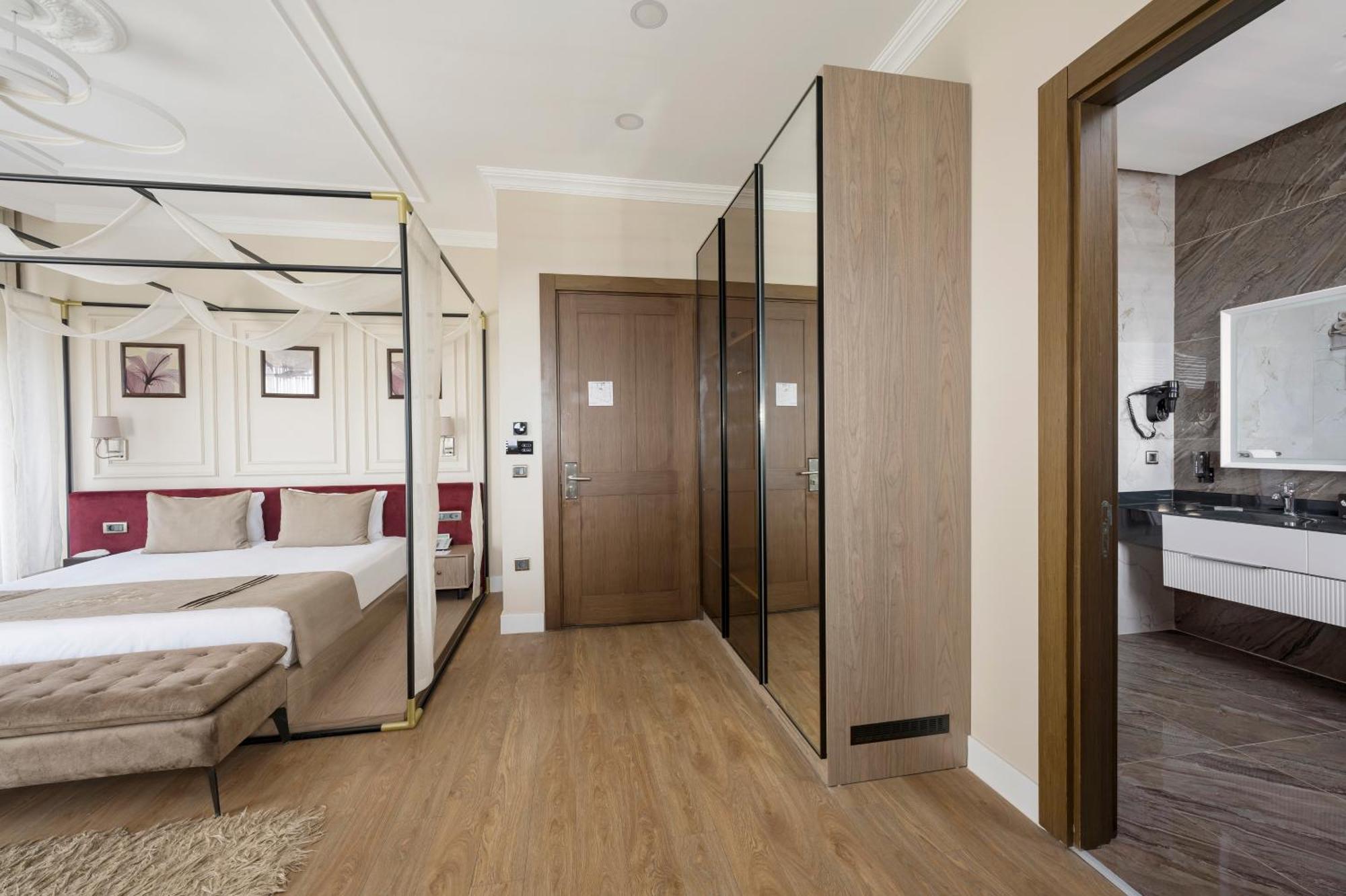 Continental Hotel Pera Istanbul Bilik gambar