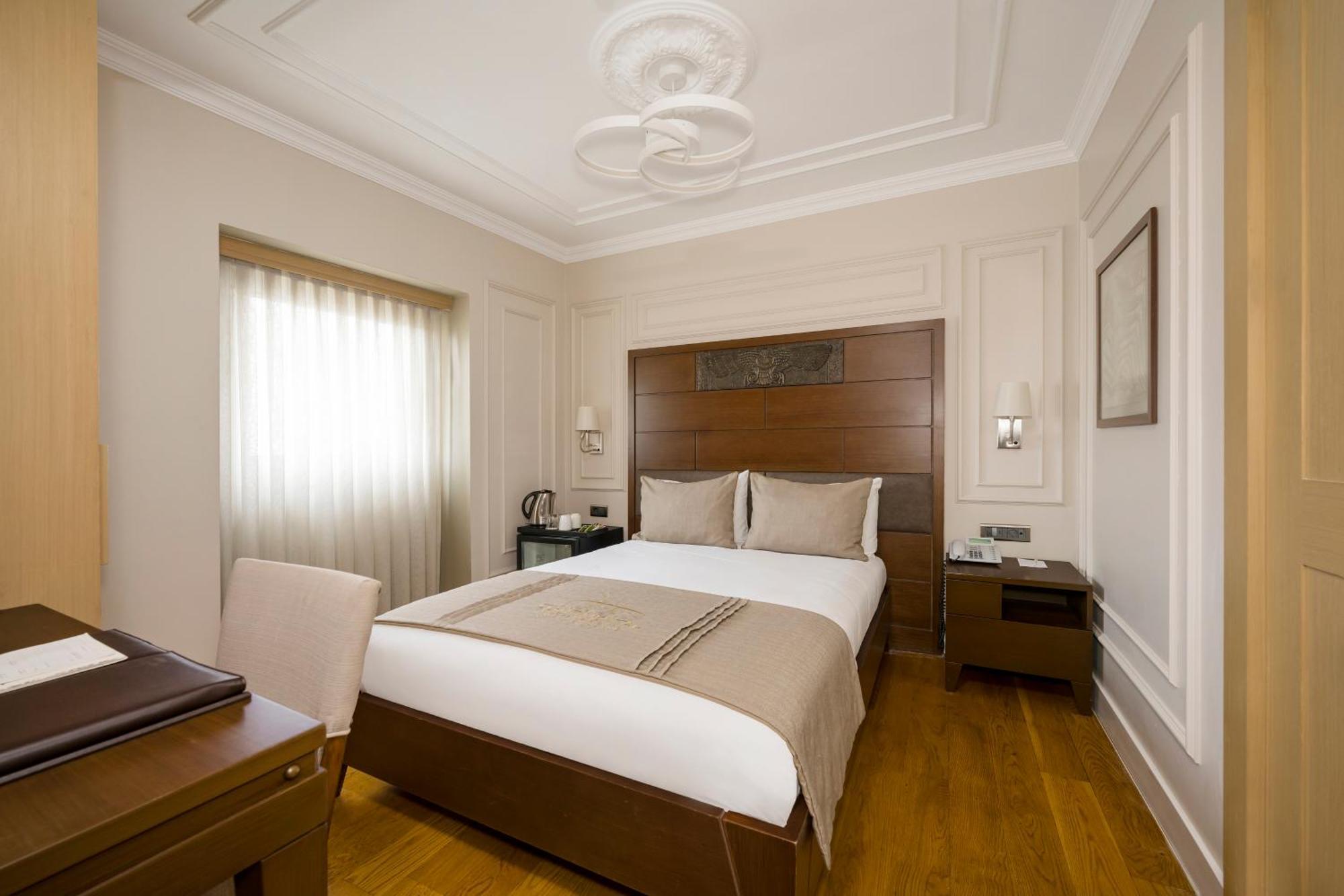 Continental Hotel Pera Istanbul Bilik gambar