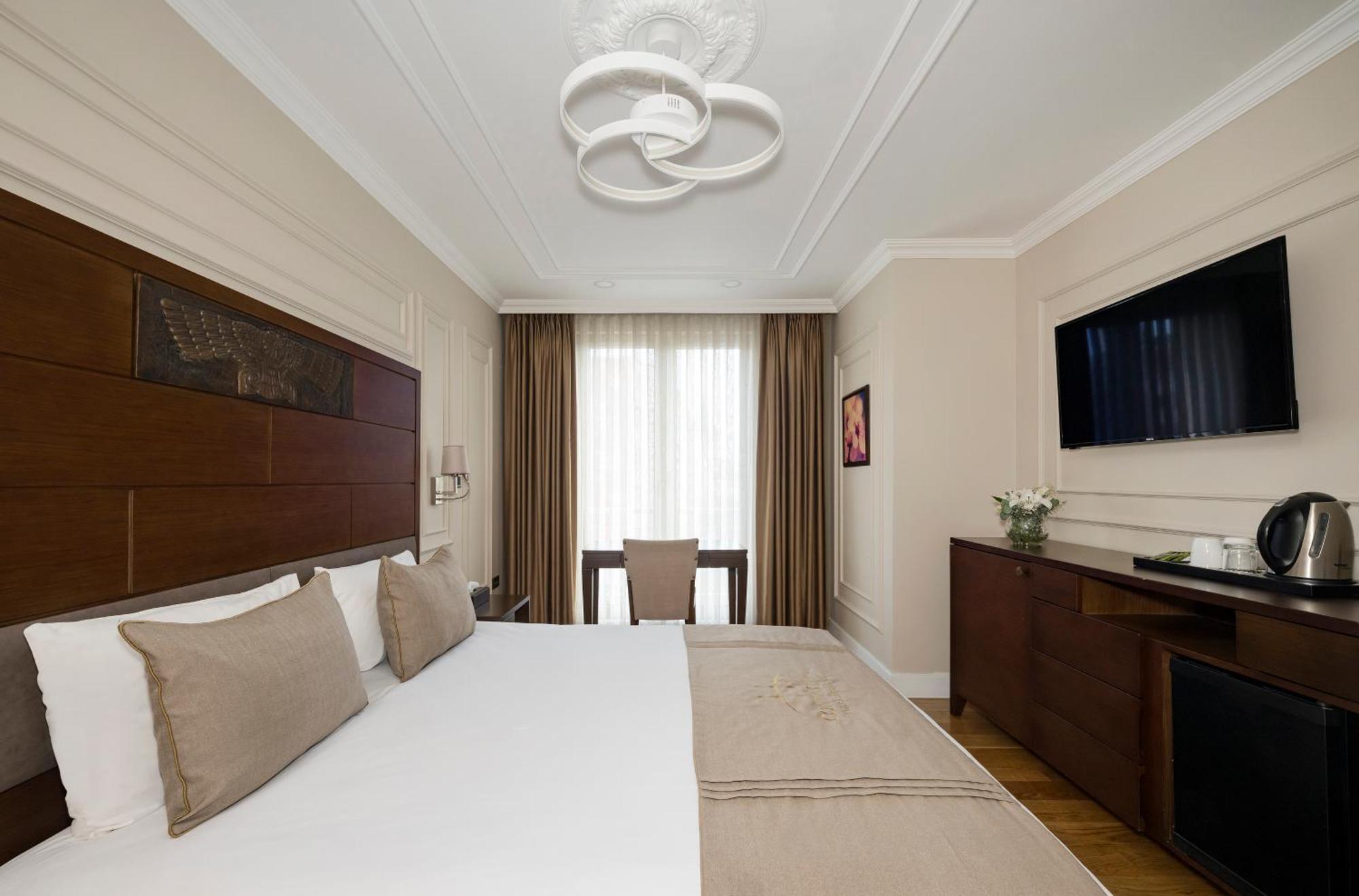 Continental Hotel Pera Istanbul Bilik gambar