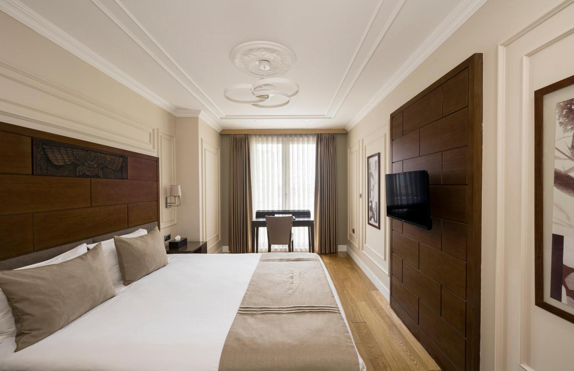 Continental Hotel Pera Istanbul Bilik gambar